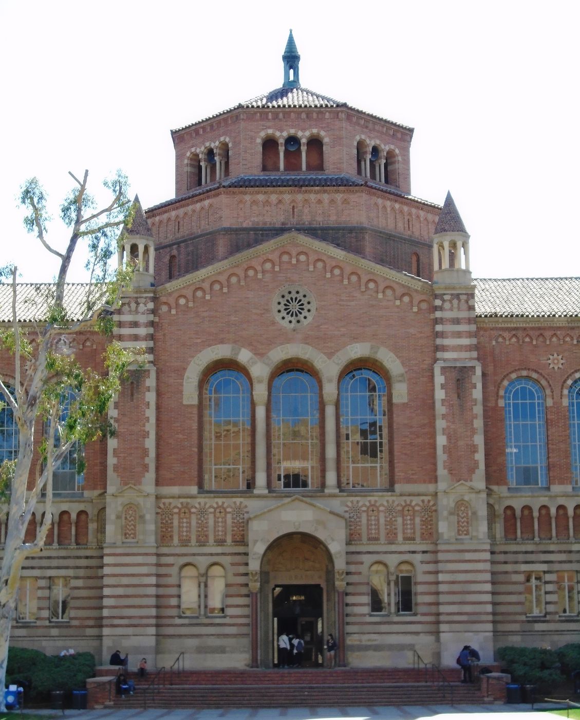 UCLA Powell Library